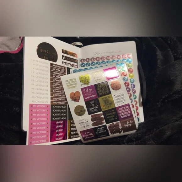 Guided Journal of Self Care - Moon and Sun - Picture 5 of 6